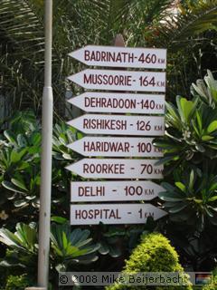 Borden met km afstanden